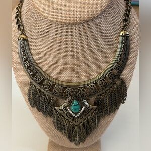 Feather Statement Necklace‎